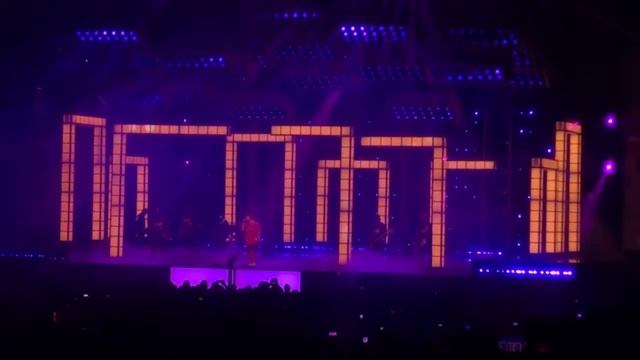 Bruno Mars “Versace On The Floor” Amalie Arena Tampa Fl смотреть онлайн