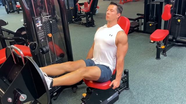 Machine Leg Press I NW Fitness смотреть онлайн