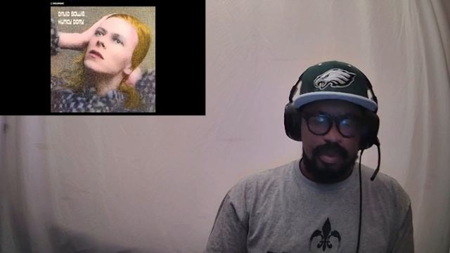 David Bowie - Life On Mars Reaction (Fish Out Of Water Series) смотреть онлайн