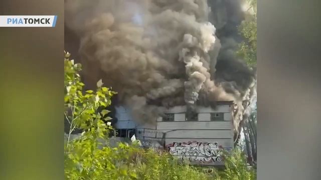 Горит магазин на улице Советской смотреть онлайн
