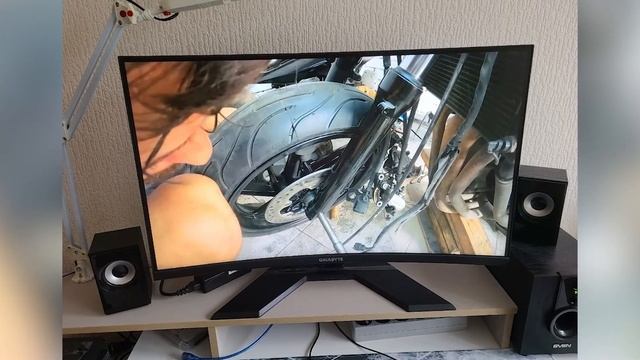 Монитор Gigabyte M32QC