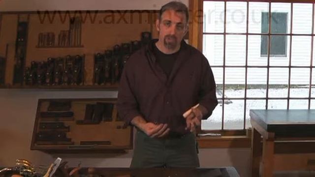 Lie-Nielsen - Seating Your Socket Chisel Handle смотреть онлайн