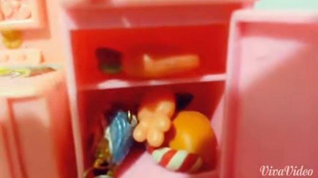 Music video Я смотрю на макароны смотреть онлайн