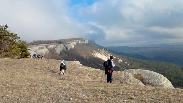 К Тешкли-Коба ( дырявая пещера). 02.02.25. смотреть онлайн