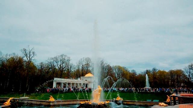 ВЛОГ ПЕТЕРГОФ смотреть онлайн