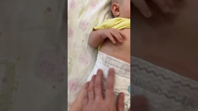 Подгузники Uviton размер М (5-11кг.) diapers Uviton смотреть онлайн