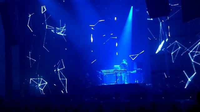 Jean Michell Jarre смотреть онлайн