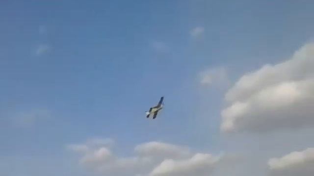 Слойка 3 и F22 полет при ветре смотреть онлайн
