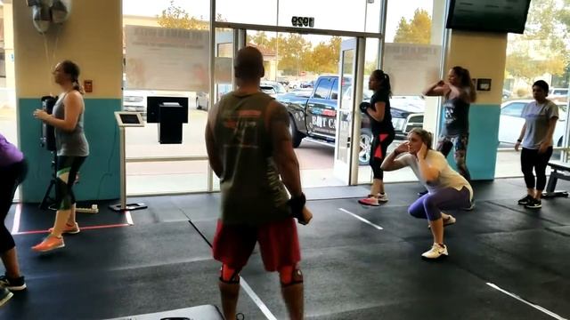 Coach LaLa - Sweat Heroes Weight Loss Coach! смотреть онлайн