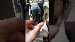 как поменять лампочку в швейной машинке janome #грицанTV#швейнаямашина