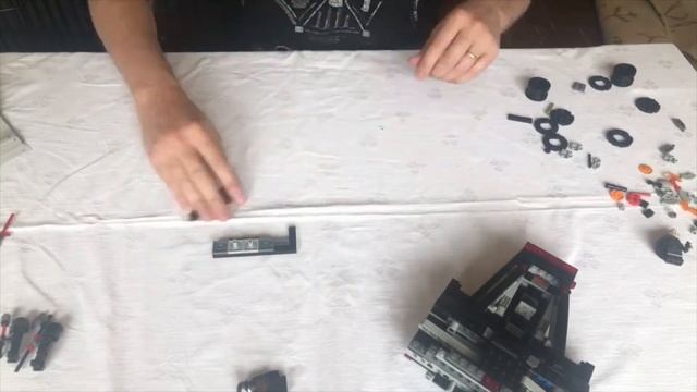 Lego Star Wars: Building Kylo Ren's Shuttle 75256 смотреть онлайн