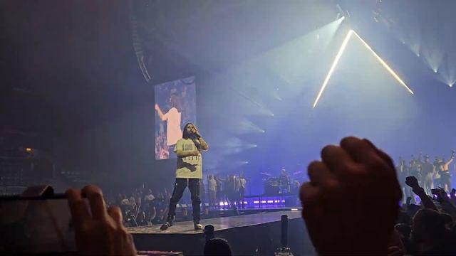 Thirty Seconds to Mars - Closer to the edge 10.5.2024 Bratislava 8.5/10 смотреть онлайн