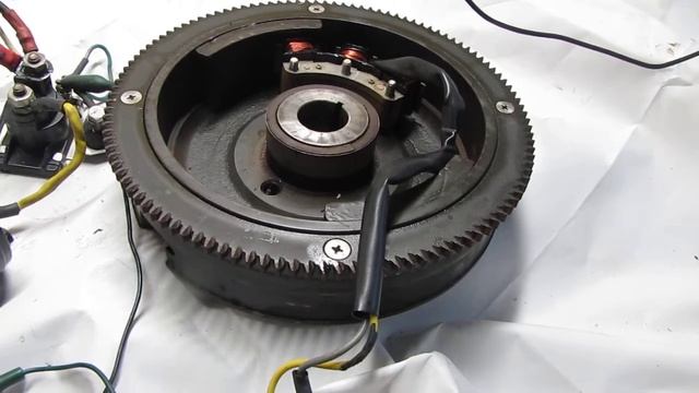 Mercury XD 25hp Electric start kit. Bench test to show kit in operation. смотреть онлайн