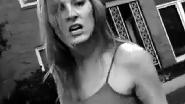 Вот что будет если муж и жена каратисты!