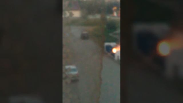 Кто то поджог помойку. смотреть онлайн