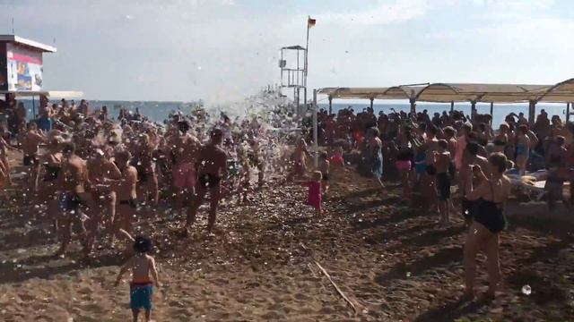 Saturn palace foam party смотреть онлайн