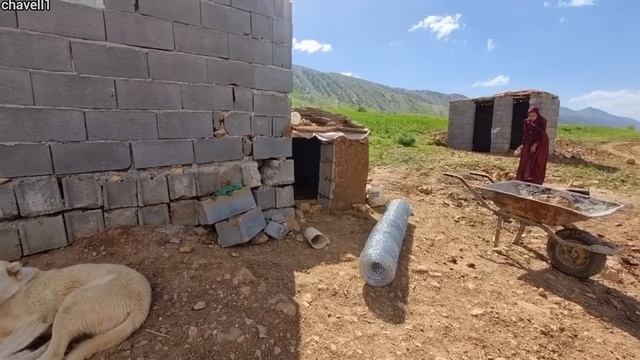 The struggle of a nomadic woman after her husband's betrayal. Trying to live смотреть онлайн