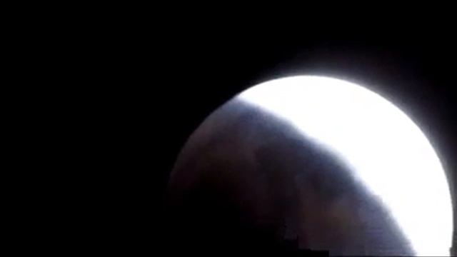 Lunnoe_zatmenie_2011.flv