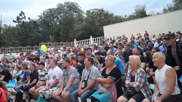 Футбол в Краматорске страсти 1 смотреть онлайн