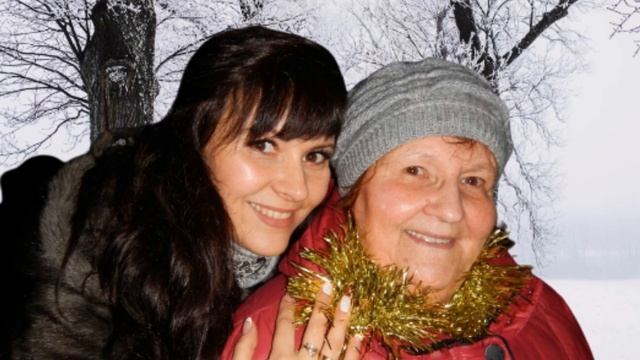 С ДНЕМ РОЖДЕНИЯ,МАМА сл Виктора Ишунина музыку исполняет Николай Ананьев гитара смотреть онлайн