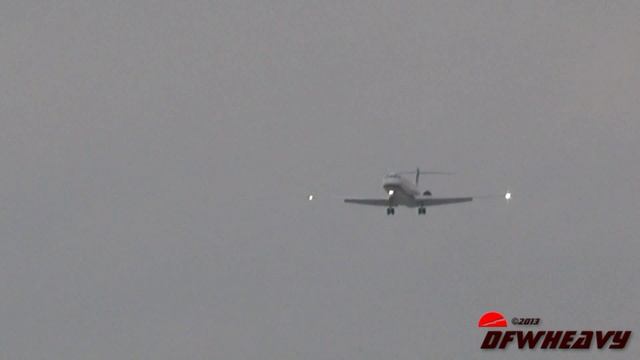 Olympia Aviation "Detroit Red Wings Charter" MD-81 [N682RW] смотреть онлайн