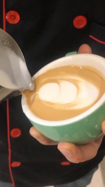 Spanish latte practice two leaf by min #latteart #coffeelover #shorts #short #shortsfeed #subscribe смотреть онлайн