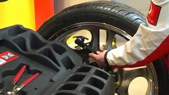 Xtreme Wheel Balancer CB956B INTRO Part 2 смотреть онлайн