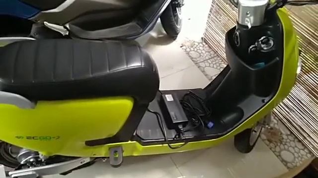 ECGO 2 Sepeda Motor Listrik Review Part 1 смотреть онлайн