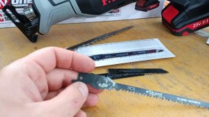 Сабельная пила P.I.T. PSA20H-115A/1 и самодельное полотно для садовой обрезки .