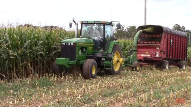 TRACTORS at Work: JOHN DEERE 8100 смотреть онлайн