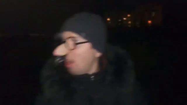 ДЯДЮШКА НИКИФОРОВИЧ БАЗАРИТ СО СВОЕЙ ЖЕНОЙ ЛЮБОЙ В ГРУБОЙ ФОРМЕ смотреть онлайн