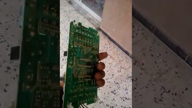 اصلاح عطل error E04 في المكيف الدولابي смотреть онлайн