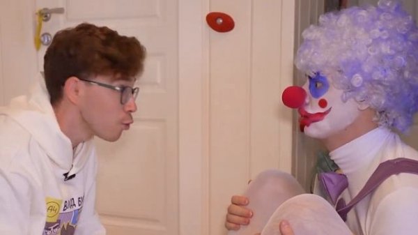 КЛОУН А4 стал РЕБЁНКОМ на 24 ЧАСА