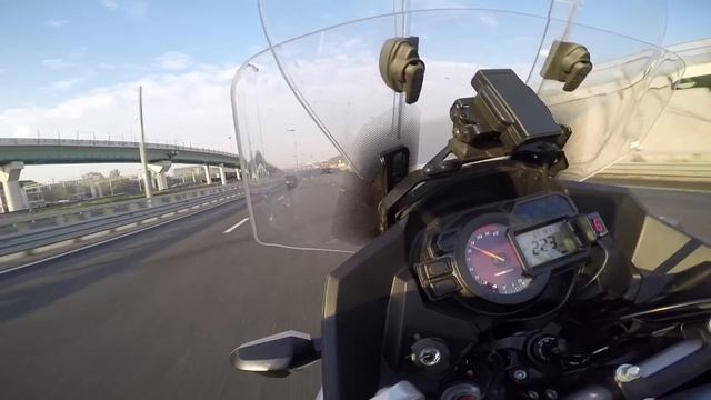 Максималка литровой турэндуры Kawasaki Versys на ЧТК - Top Speed of Kawasaki Versys 1000 vs GSX-R смотреть онлайн