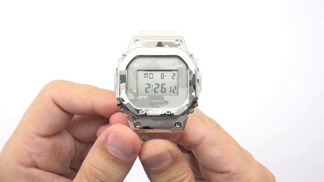 Casio G-Shock GM-5600SCM-1ER Unboxing 4K смотреть онлайн