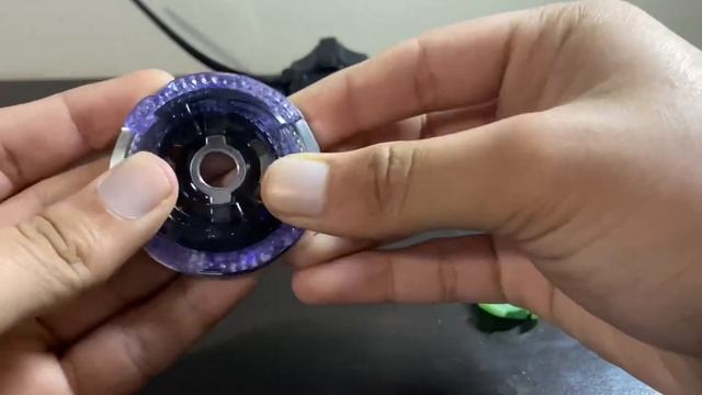 Beyblade Metal Fury Scythe Kronos Unboxing! смотреть онлайн