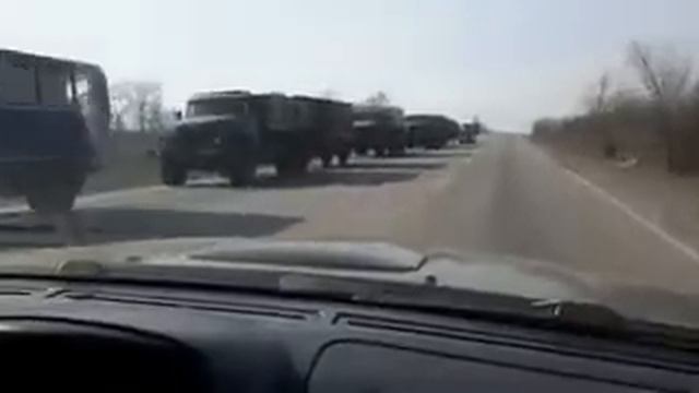 Танковая колонна Украина и комментарии украинцев смотреть онлайн