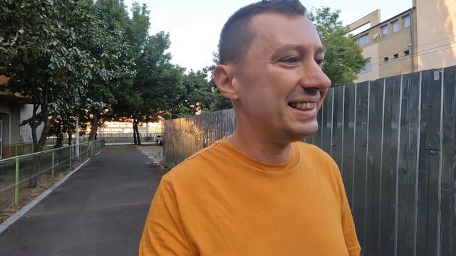 Jak się witają Rumuni? Polscy mężczyźni podają rękę jak jaskiniowcy! Nigdy tego nie mówcie w Rumuni смотреть онлайн