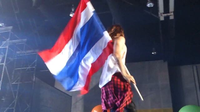 30 Seconds To Mars - Do Or Die [Live In Bangkok]