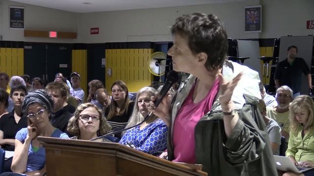 Full Forum on Burts Pit Road "dog park." смотреть онлайн