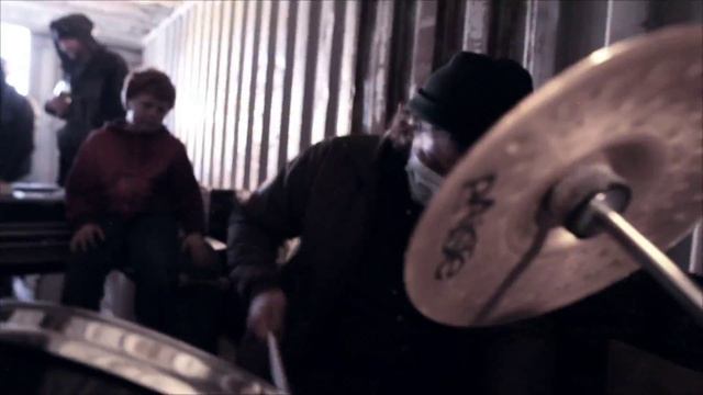 S-Train feat. Varcit-E Da Cypha "Signal the Rocket" смотреть онлайн