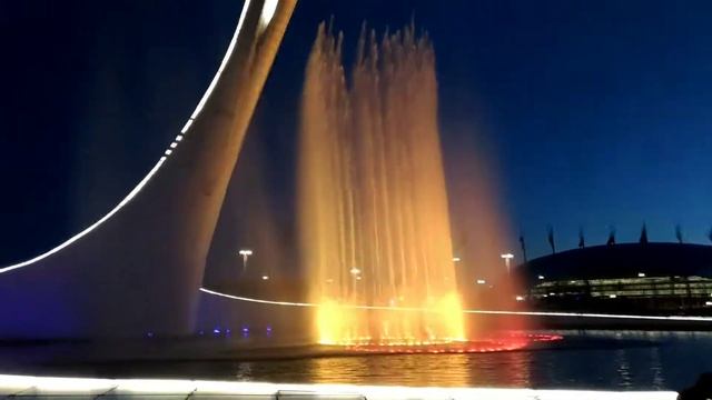 Поющие фонтаны Адлер 2017 Queen Show must go on (ближе к фонтану) смотреть онлайн