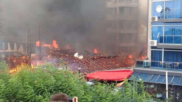 Fire at Neptun hotel, Sunny Beach, Bulgaria 2013 смотреть онлайн
