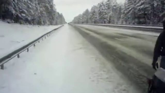 Байкеры на снегу как коровы на льду или СНЕЖНЫЙ ПИППЕЦ смотреть онлайн