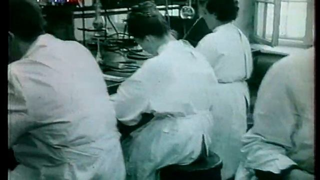 Фрак народа (РТР, 11.04.1999) Застолье в театре и кино