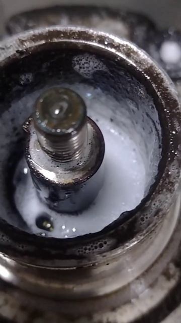 vazamento no compressor denso da Pajero #arcondicionado #mitsubishi смотреть онлайн