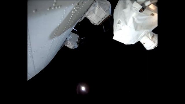 Orion Sees the Moon and Saturn смотреть онлайн