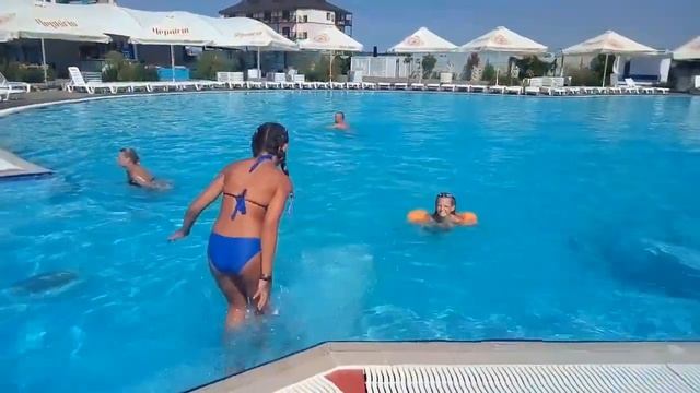 Влог 5💝 Едем в аквапарк!😻Бассейн, черная горка😻Последний влог😤💝 смотреть онлайн
