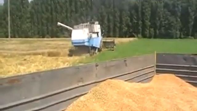 Aratás Fortschritt E-516 смотреть онлайн