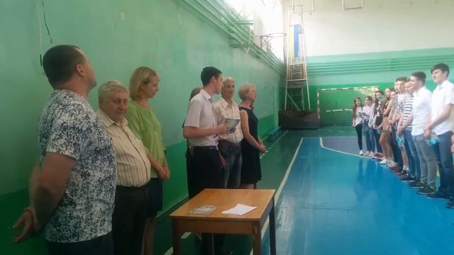В Новомосковске прошло вручение аттестатов выпускникам спортивной школы смотреть онлайн